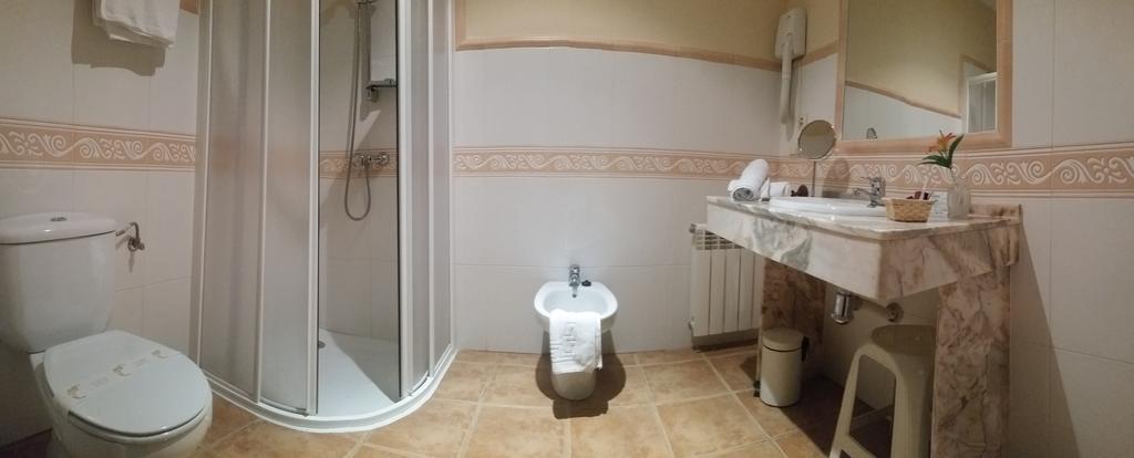 Hostal Rural La Casa Verde Cheles Екстер'єр фото